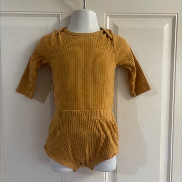 cloud island Other - 3/6M Cloud Island mustard yellow 2-piece ribbed top and bloomer Set.  In EUC!